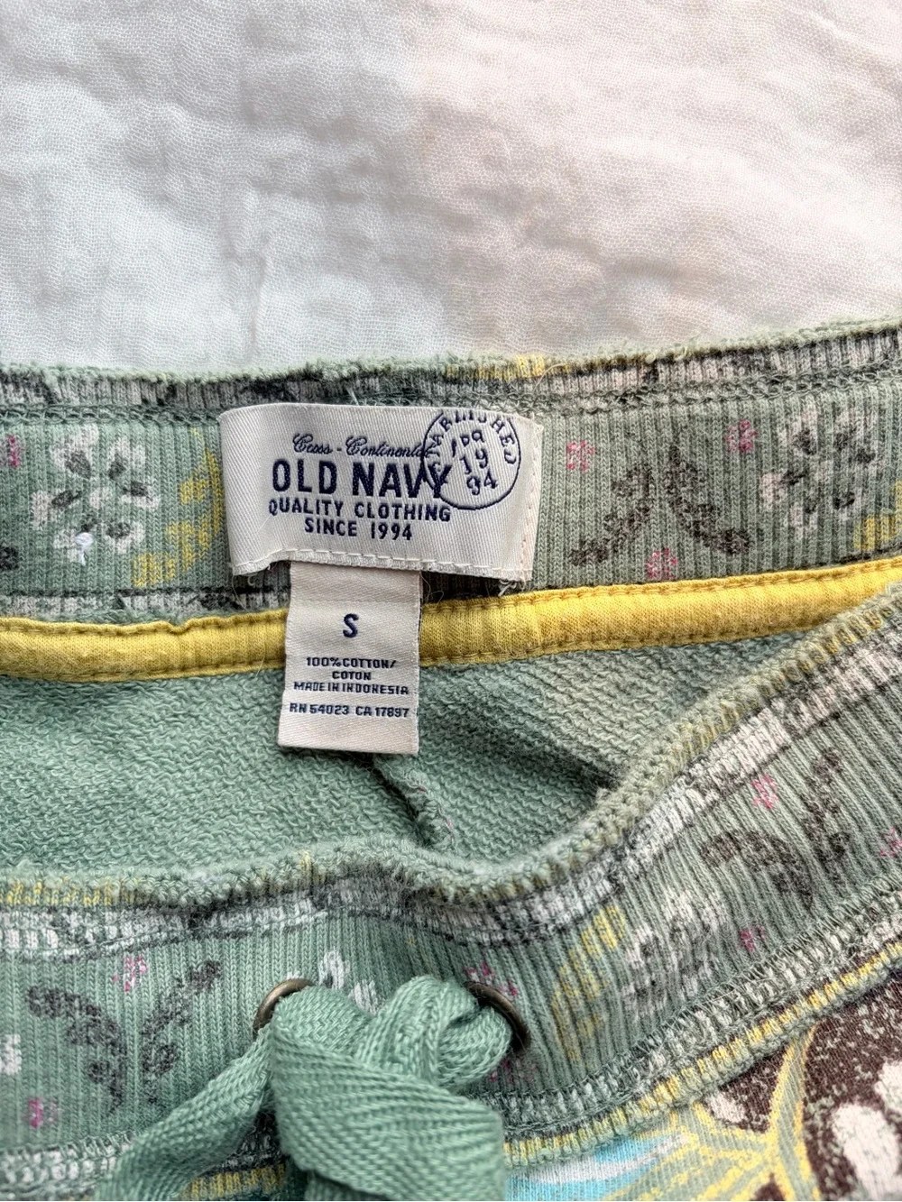 Old Navy Green Floral Shorts 100% cotton